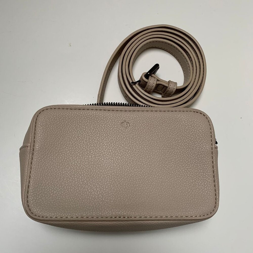 BNWOT ela X The Jilly Box Micro Belt Bag